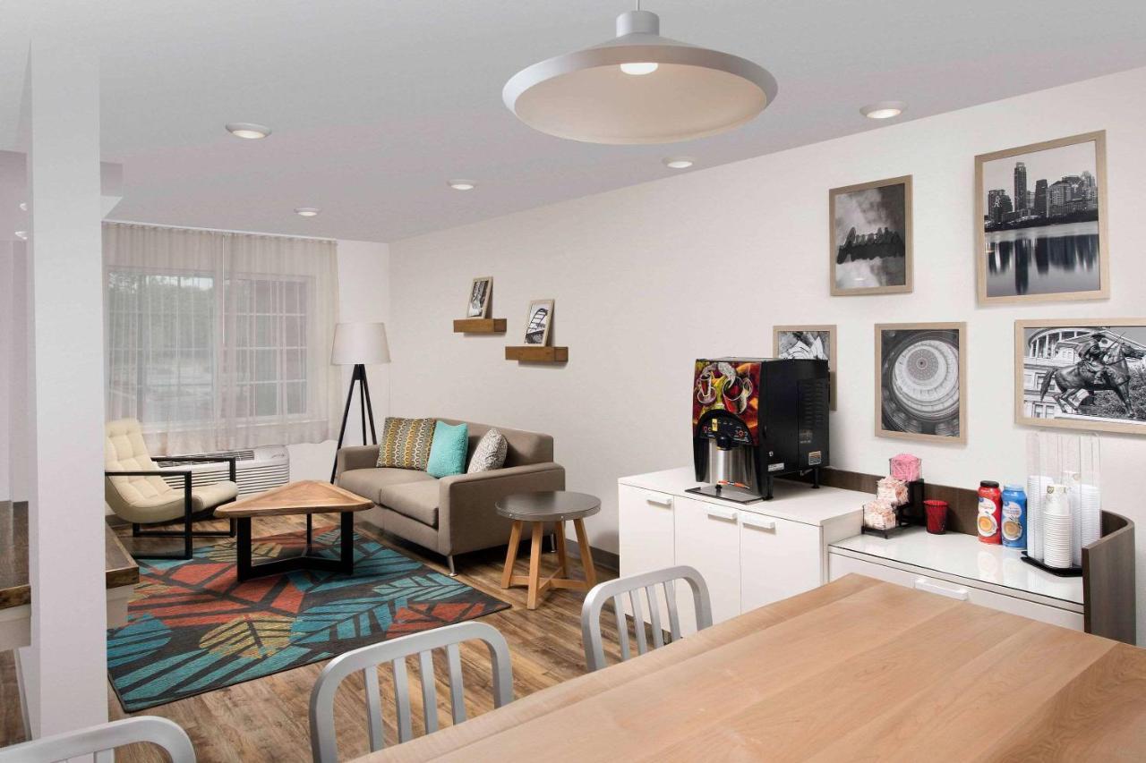 Woodspring Suites Austin South Central I-35 Εξωτερικό φωτογραφία